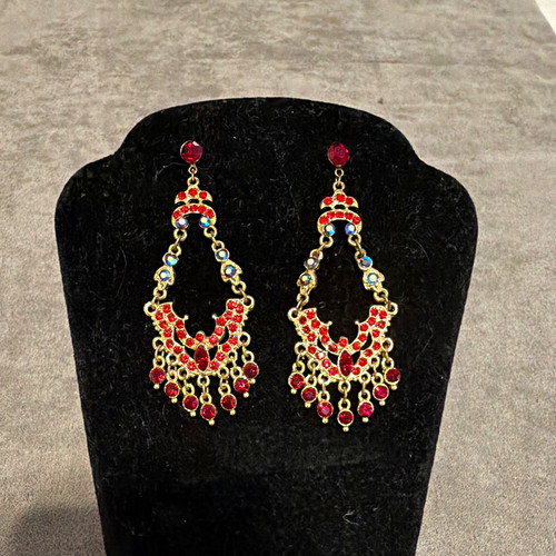 Gold tone red round crystal - red,