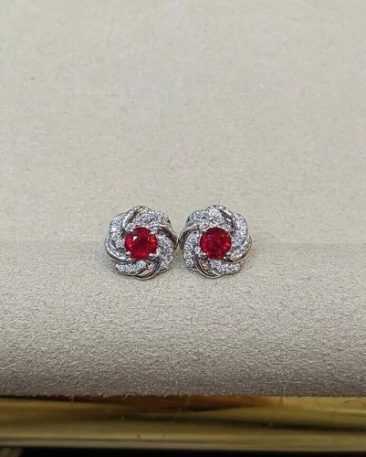 Round cut simulated red ruby - cut,